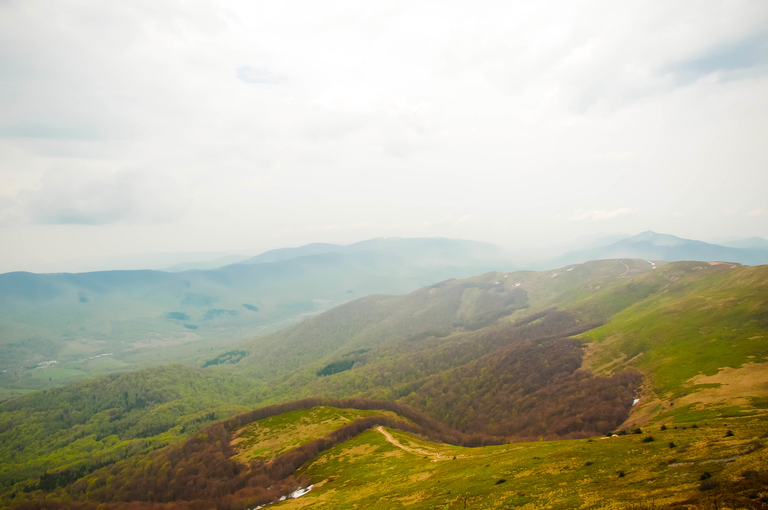 Bieszczady - magiczne góry wolności