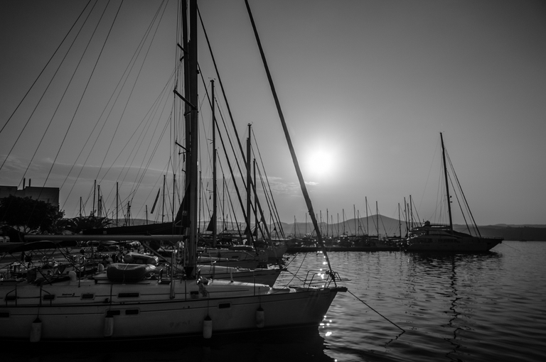 Wypływamy z Aten na Morze Egejskie