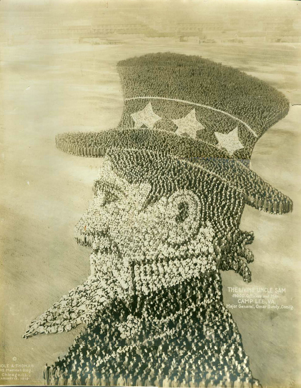Wuj Sam (ang. Uncle Sam), 1919, Camp Lee VA - 19 000 oficerów